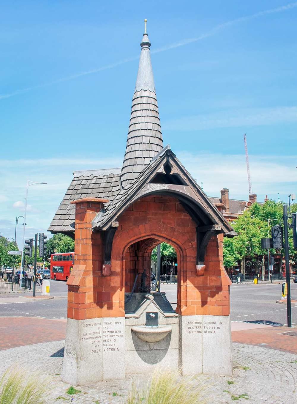 Wanstead Gem! Bright, Cosy & Immaculate 1 Bed On The High Street! Apartment London